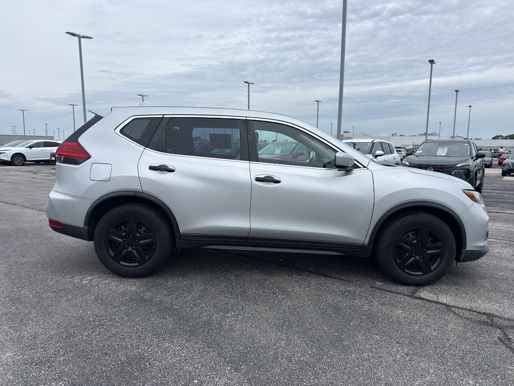 2017 Nissan Rogue FWD S