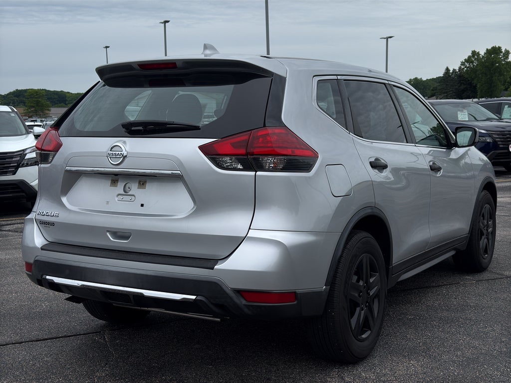 2017 Nissan Rogue FWD S
