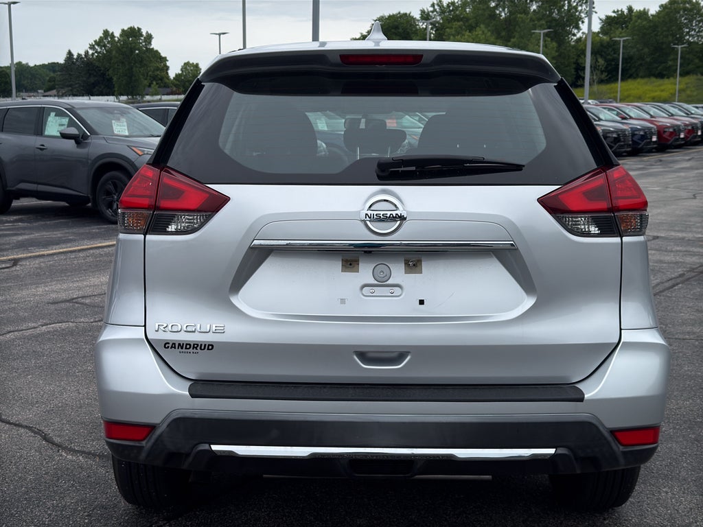 2017 Nissan Rogue FWD S