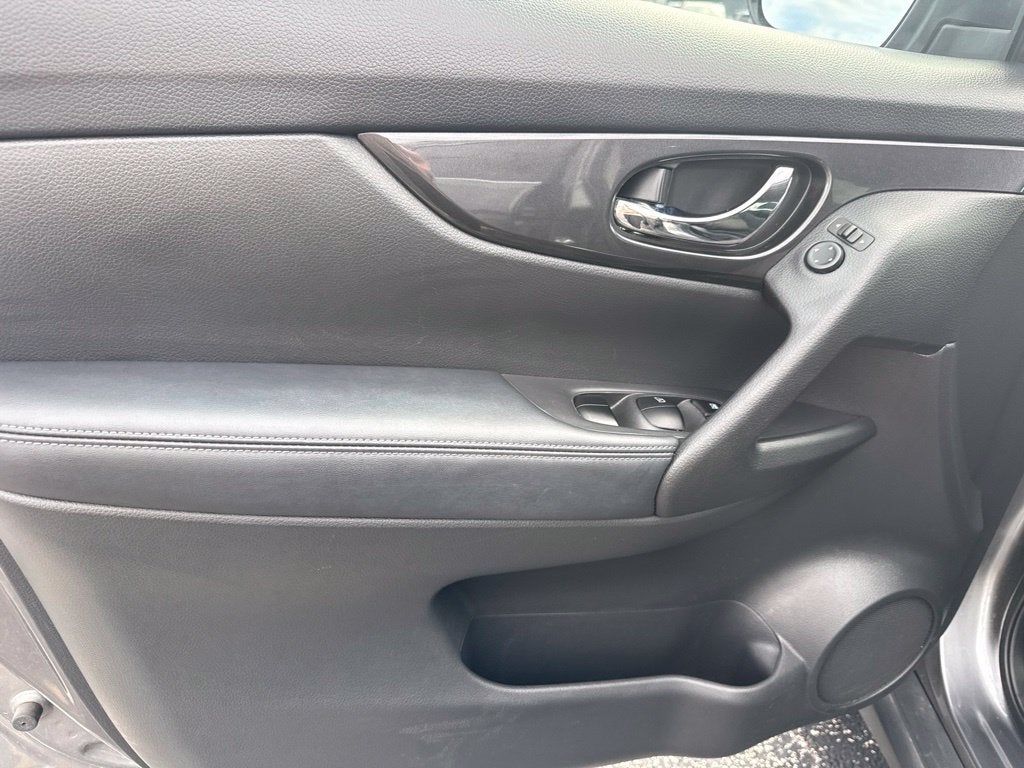 2018 Nissan Rogue AWD SV