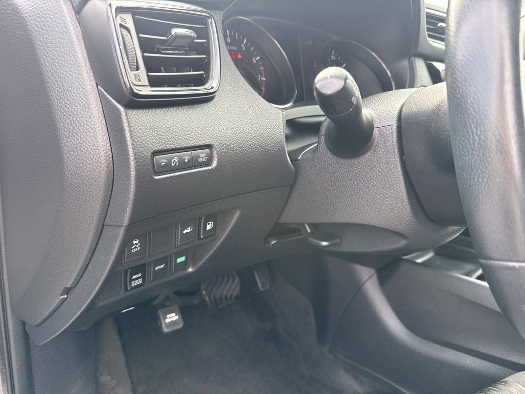 2018 Nissan Rogue AWD SV