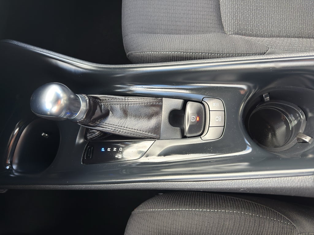 2018 Toyota C-HR XLE FWD (Natl)