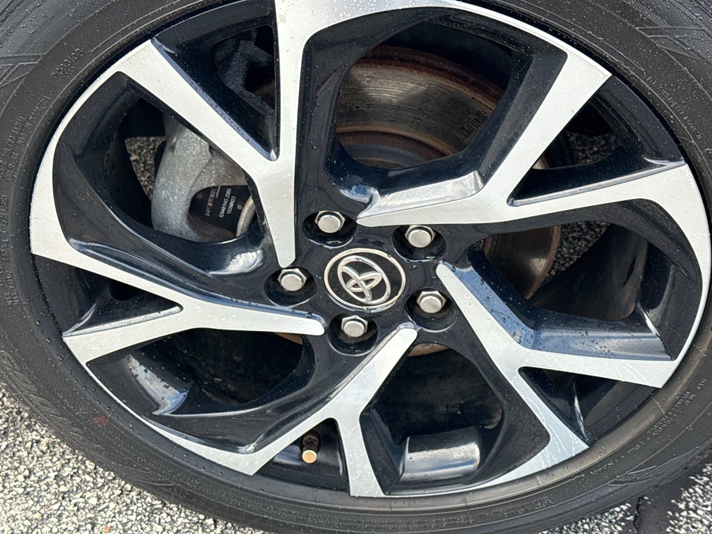 2018 Toyota C-HR XLE FWD (Natl)